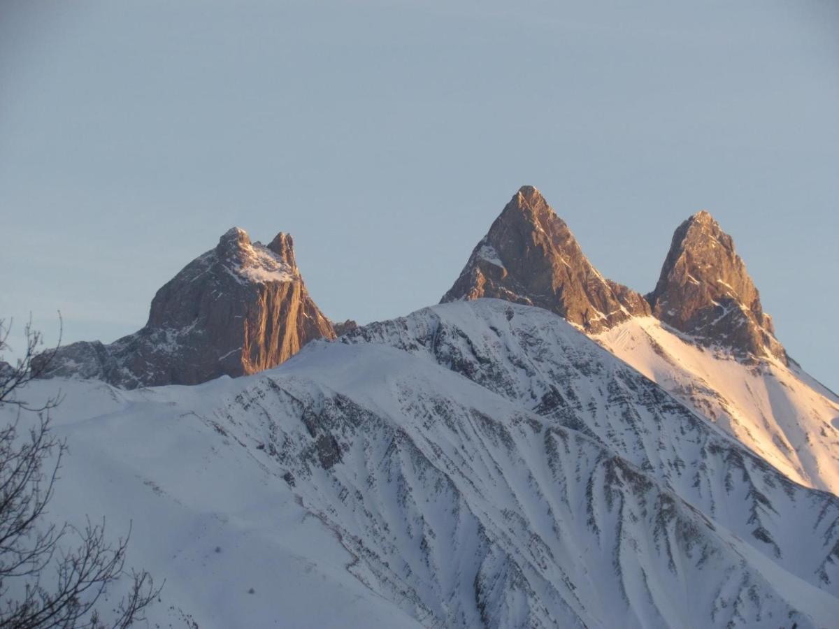 Chalet Beausoleil 4 Etoiles - Prestige - Au Pied Du Col De La Croix De Fer Сен-Сорлен-д'Арв Экстерьер фото